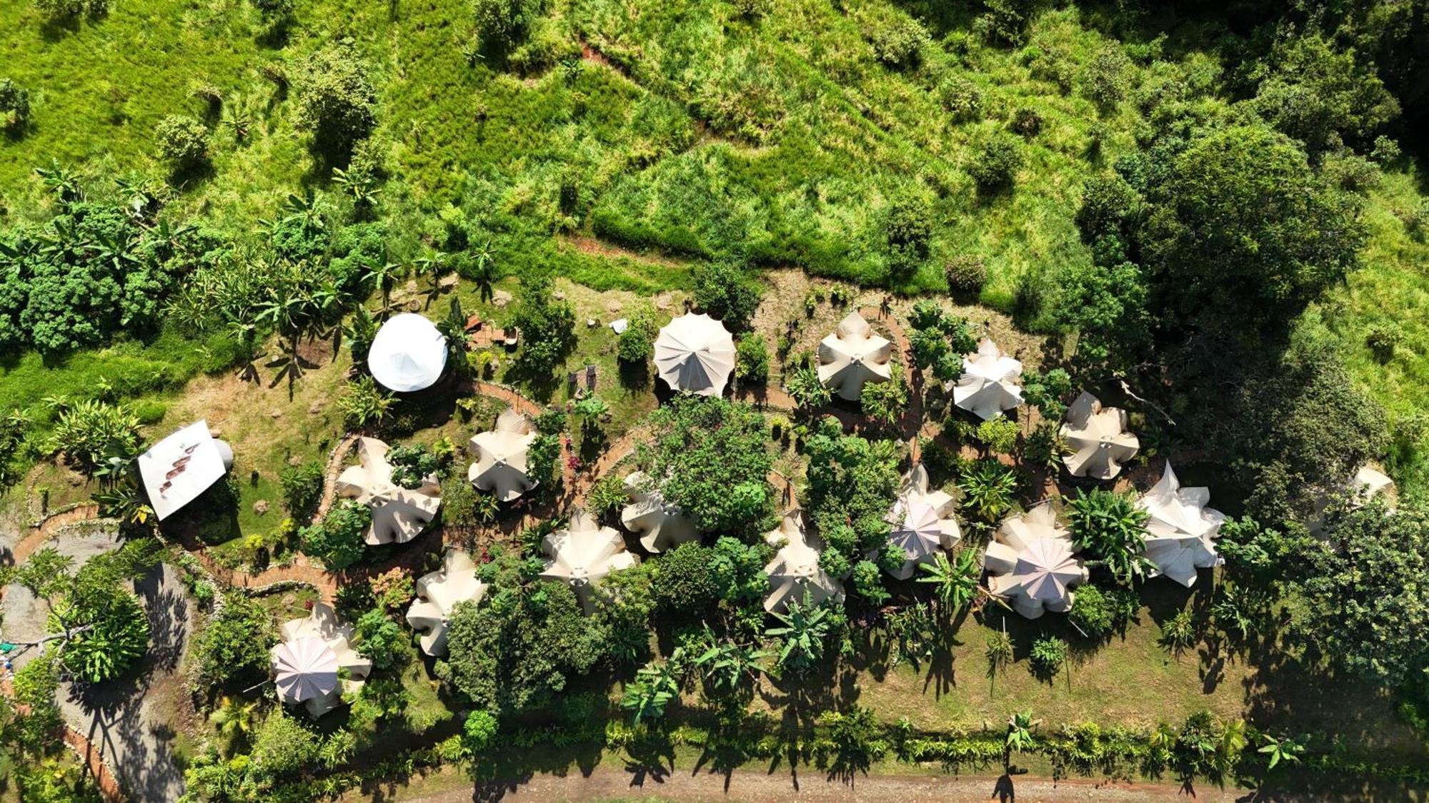 Holos Retreat Center: The Entire Ridge Basecamp Baru Exterior foto